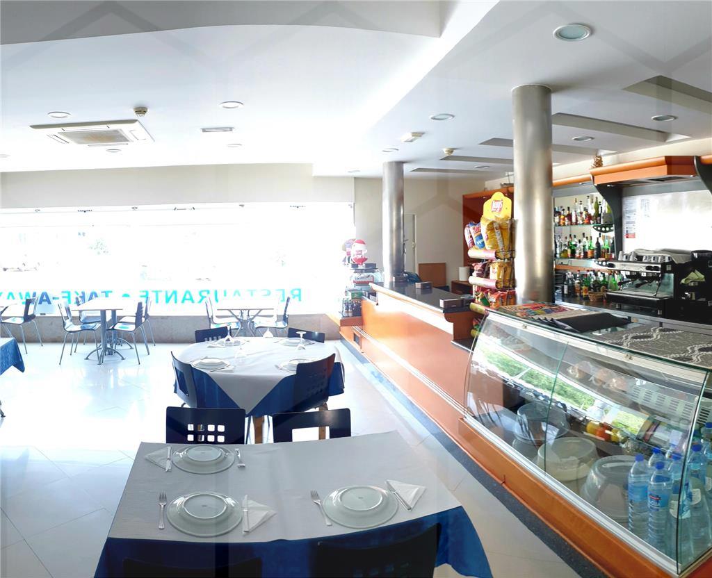 Estabelecimentos comerciais em Castro Laboreiro — Melgaço, Castro Laboreiro e Lamas de Mouro - foto 6