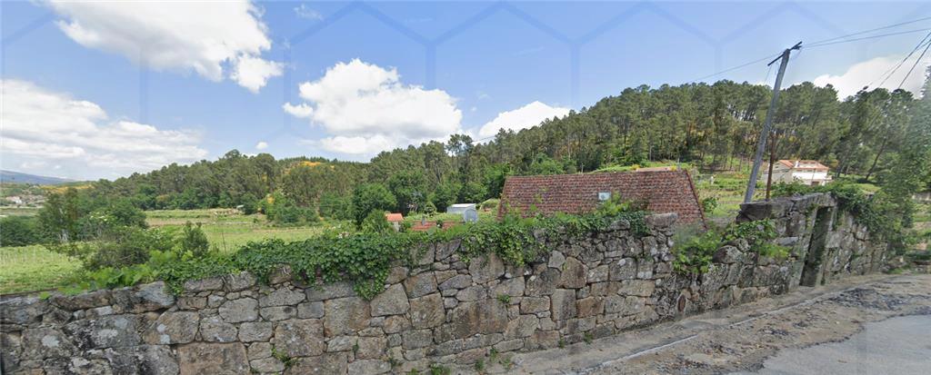 Terreno com aptidão construtiva em Remoães — Melgaço, Prado e Remoães - foto 2