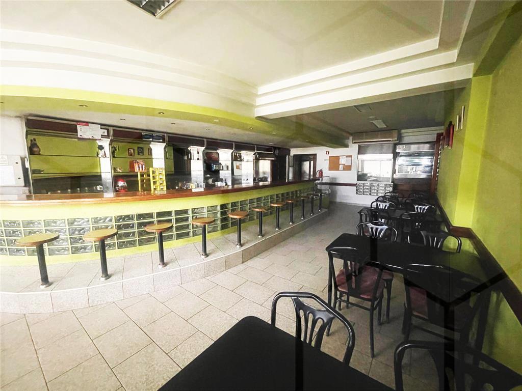 Restaurante/Pizzaria equipada para arrendamento no centro de Melgaço — Melgaço, Vila e Roussas - foto 3