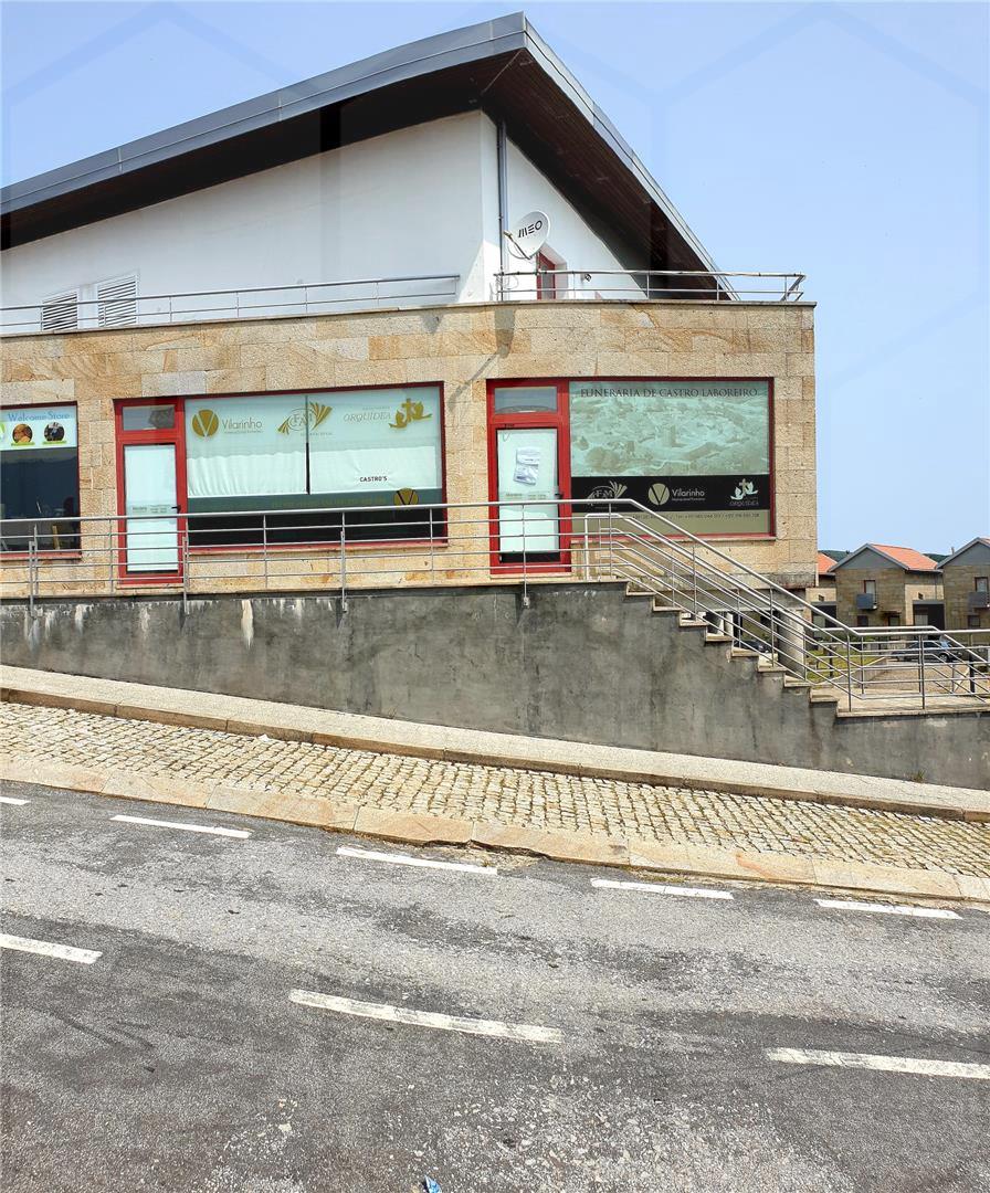 Estabelecimentos comerciais em Castro Laboreiro — Melgaço, Castro Laboreiro e Lamas de Mouro - foto 3