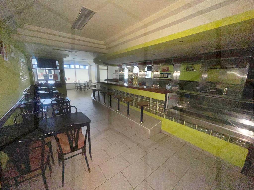 Restaurante/Pizzaria equipada para arrendamento no centro de Melgaço — Melgaço, Vila e Roussas - foto 4